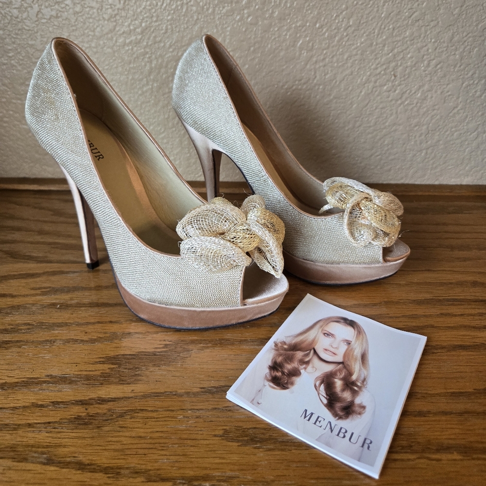 Worn Once! Menbur Peep-Toe Heel In Champagne